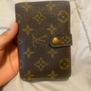 AUTHENTIC LOUIS VUITTON WALLET